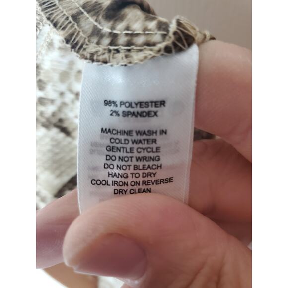 Rachel Zoe Python Print Elastic Waist Skirt, NWT, Size 2 - Picture 6 of 6